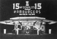 In 1940 werd de conventionele drive-in een fast-foodrestaurant